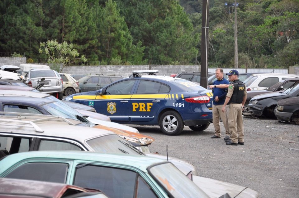 Veículos apreendidos pela PRF serão leiloados em Marília