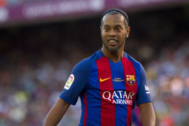 Ronaldinho apoia Bolsonaro e Barça quer distância