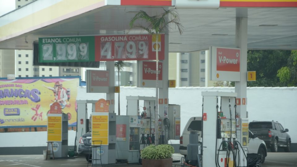 Etanol chega perto de R$ 3 e gasolina R$ 4,80 em Marília