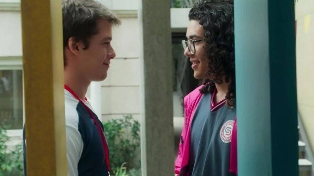 ‘Malhação’ exibe primeiro beijo gay entre dois garotos