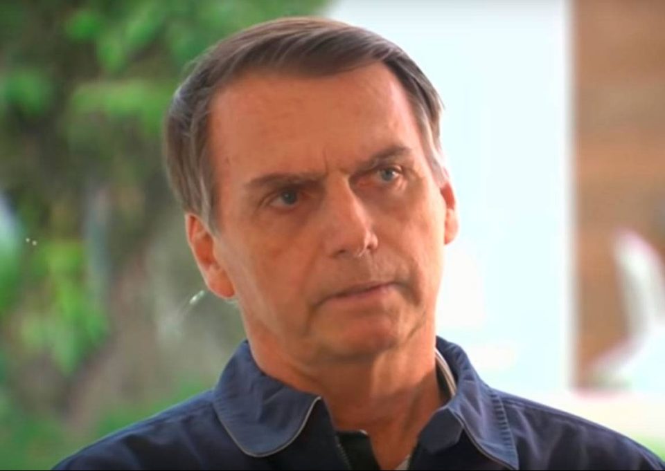 ‘Vou pegar um país destroçado por causa do PT’, diz Bolsonaro