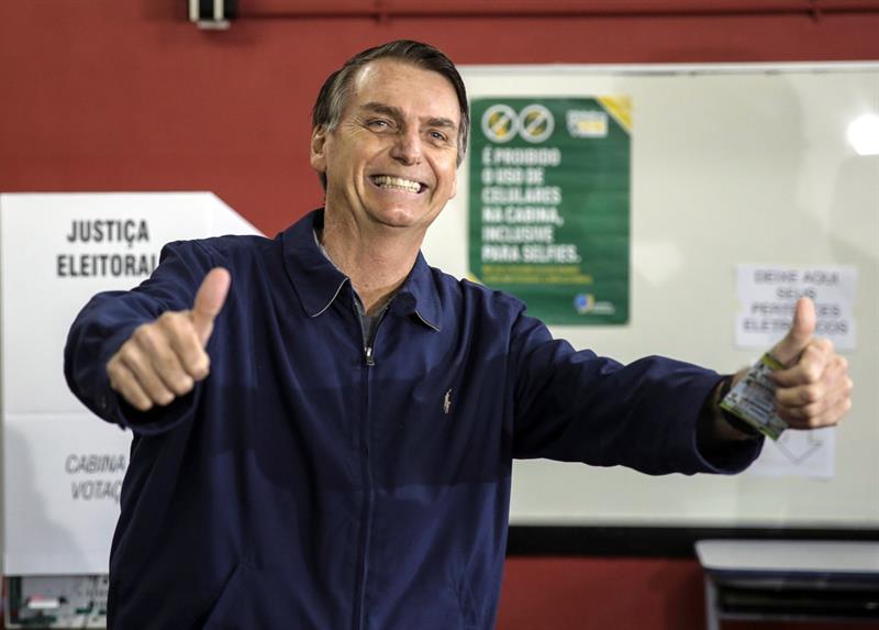 Chance de vitória de Bolsonaro no segundo turno sobe para 75%, diz Eurasia