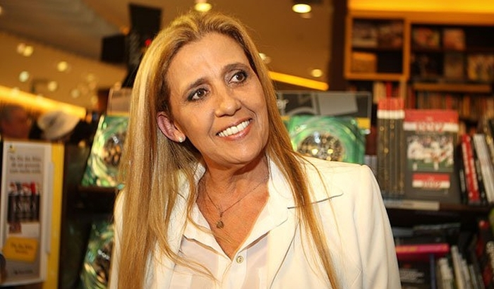 Rita Cadillac: “Chacrinha convidava para jantar, mas fugia sem pagar”