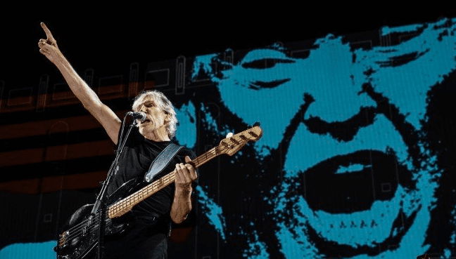 Roger Waters homenageia Marielle no Rio e parte da plateia vaia