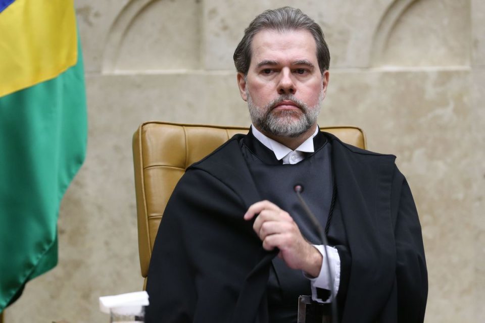 Toffoli mantém proibição de Lula dar entrevistas da prisão