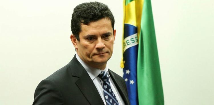 Moro se reúne com Bolsonaro nesta quinta e deve aceitar convite