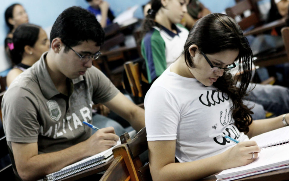 Primeiro dia de provas do Enem tem menor abstenção da história