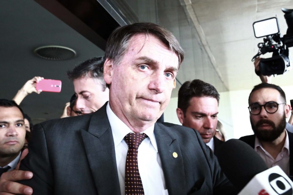 Bolsonaro prevê medidas ‘amargas’ para o Brasil evitar crise