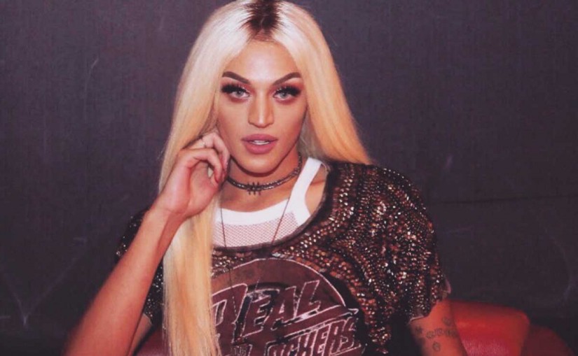 ‘Eu não vou sair do Brasil’, afirma Pabllo Vittar em entrevista