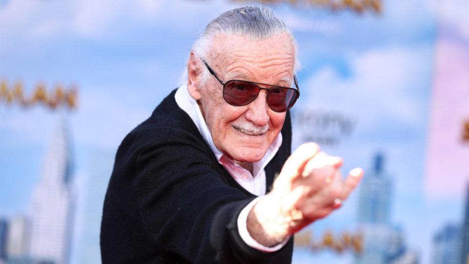 Stan Lee, mestre dos quadrinhos, morre aos 95 anos