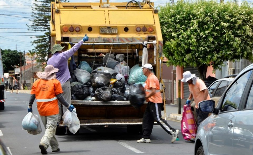 Prefeitura divulga novo cronograma da coleta de lixo por bairros