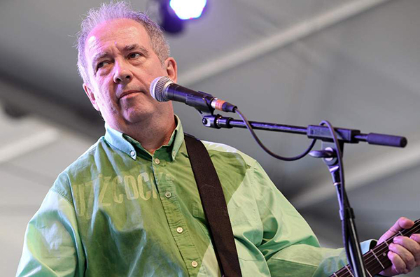 Morre, aos 63 anos, o líder da banda punk Buzzcocks