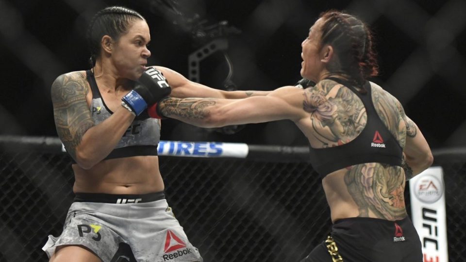 Dana White exalta feito de Amanda Nunes: ‘A melhor de todos os tempos’