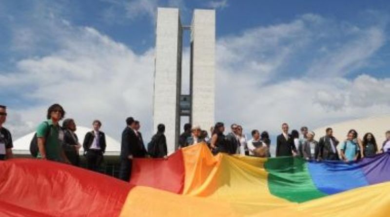 STF deixa para fevereiro julgamento de criminalização da homofobia