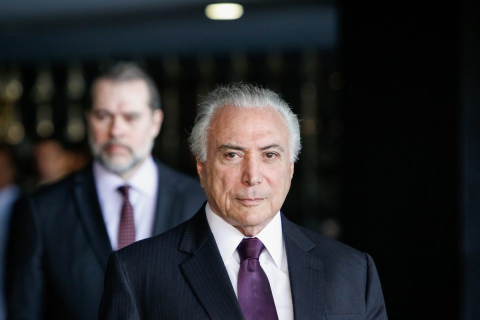 Temer defende tratamento especial para militares na Previdência