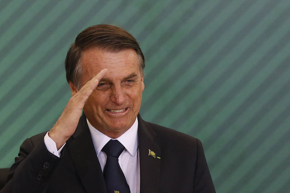 Bolsonaro determina ‘comunicação impessoal e eficiente’ a ministros