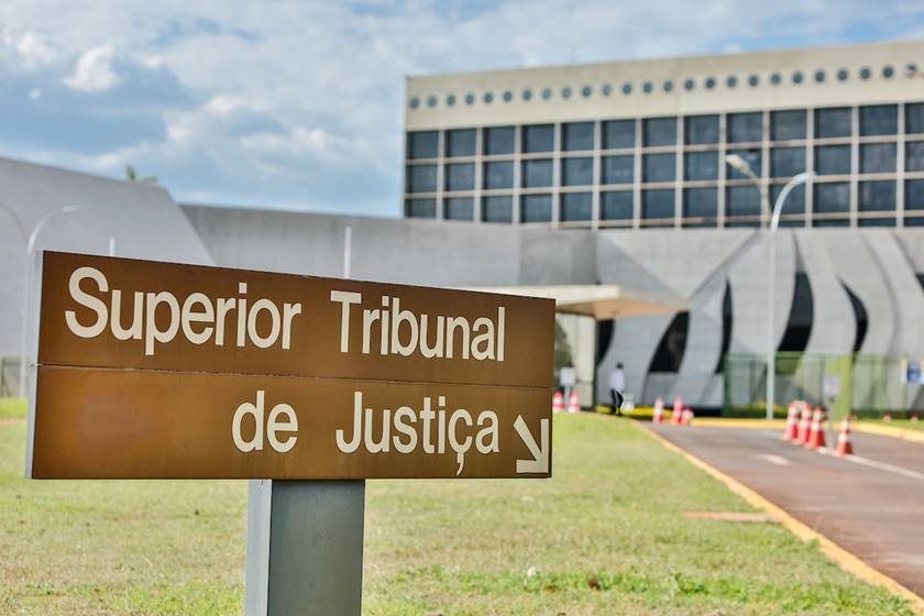 STJ divulga salário de magistrados e servidores