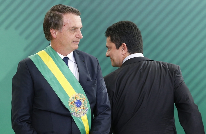 Bolsonaro determina que PF garanta segurança de Moro e familiares