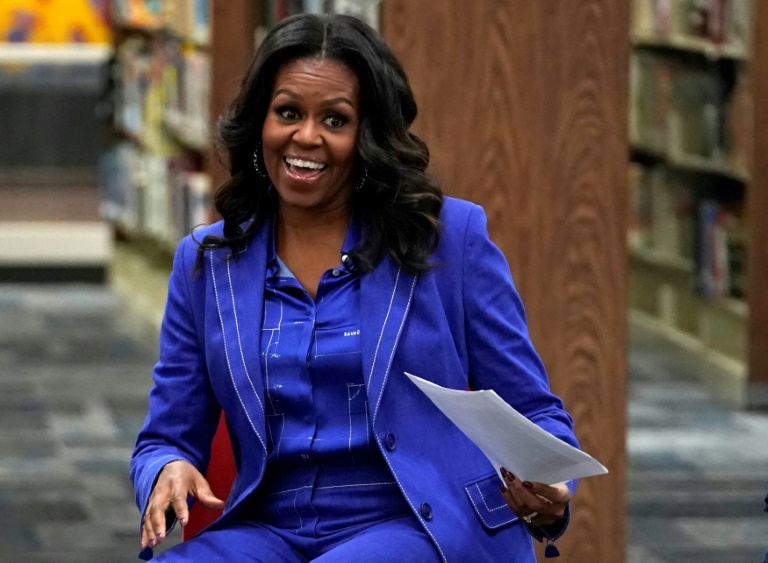 Livro de Michelle Obama quebra recorde de ‘Cinquenta Tons de Cinza’