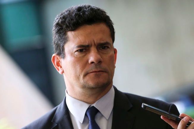 Moro admite investigação sobre dinheiro chavista no Brasil