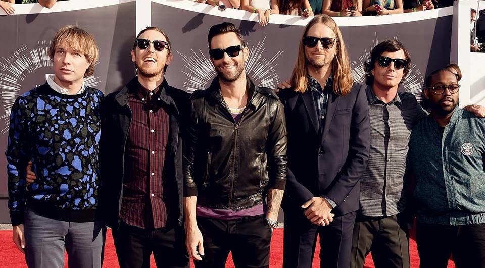 Maroon 5 fará show no Super Bowl