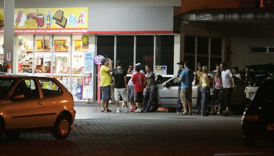 Doria proíbe consumo de bebida alcoólica em postos de gasolina