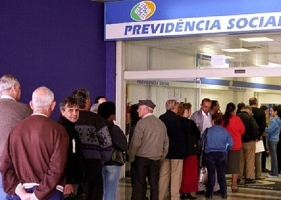 Proposta prevê benefício menor que o salário mínimo