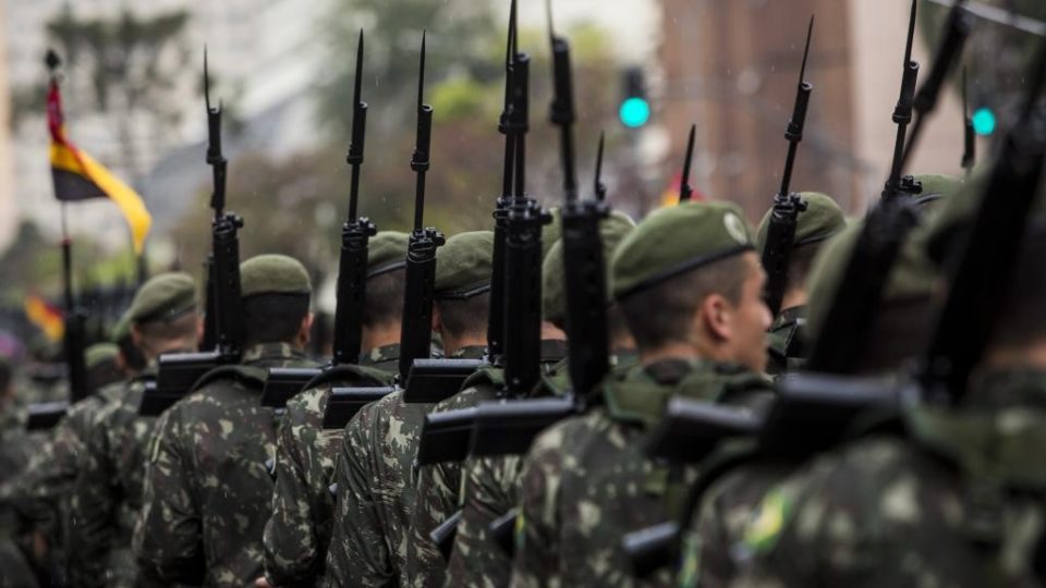 Contribuição de militar temporário deve ir para o INSS