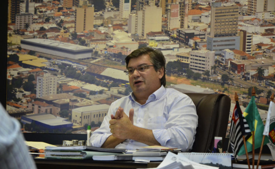 Prefeitura propõe nova secretaria e novos cargos comissionados