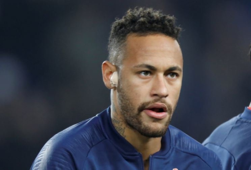 Neymar evita polêmica sobre melhor brasileiro pós-Pelé