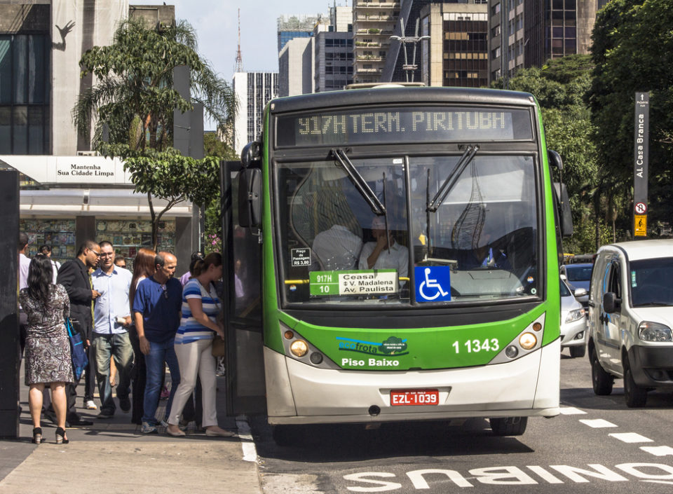 Mesmo com decisão judicial, SP mantém tarifa de ônibus a R$ 4,30