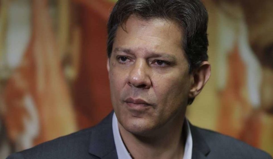 Fachin multa Haddad por impulsionar conteúdo contra Bolsonaro
