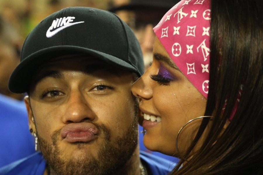 Anitta nega rumores de affair com Neymar