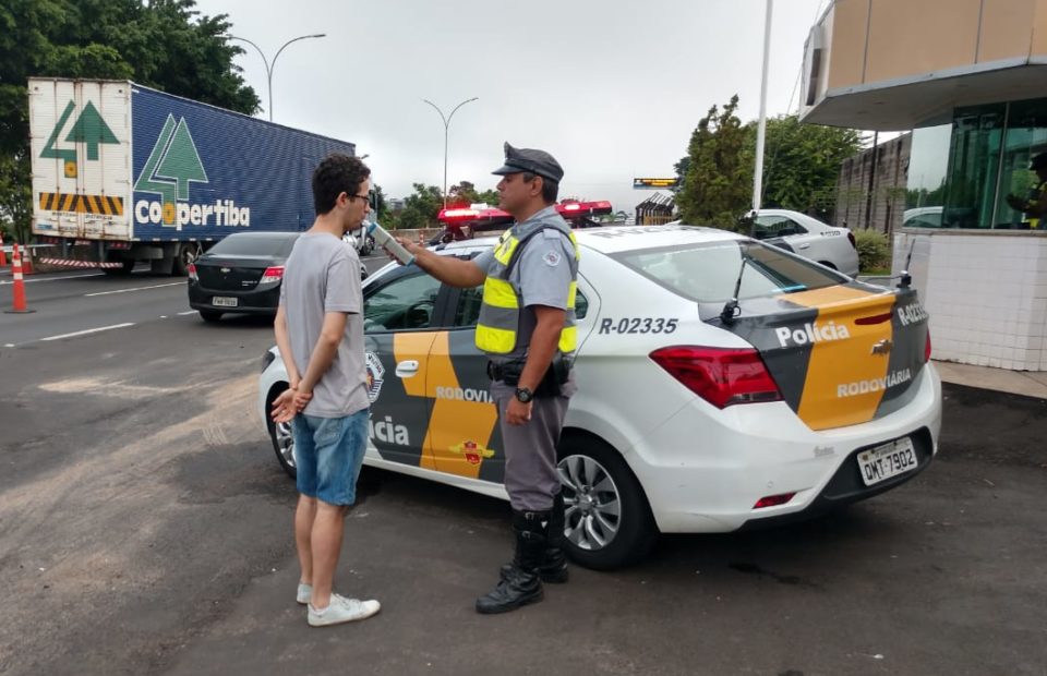 Operação Carnaval multa 1,7 mil motoristas na região de Marília