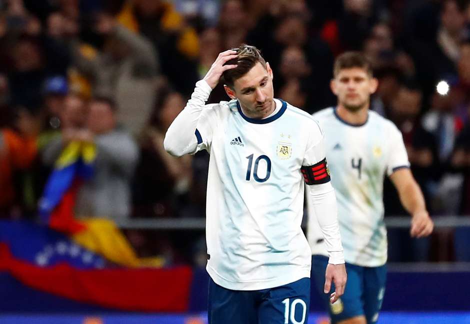 Messi desfalca a Argentina diante do Marrocos