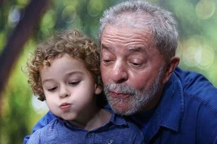 Juíza autoriza Lula no velório do neto de 7 anos