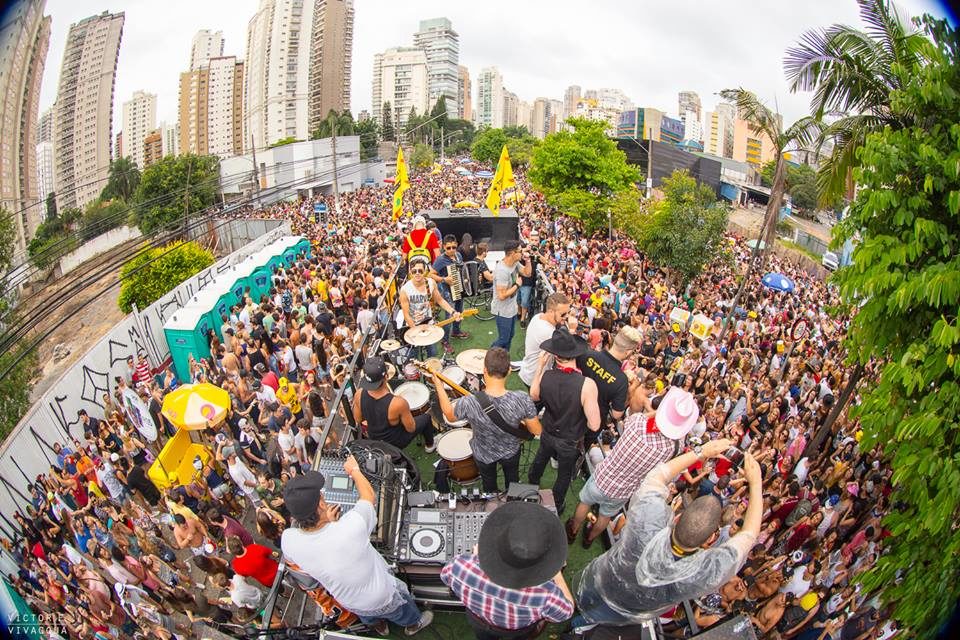 Pinga Ni Mim consolida sucesso do sertanejo no carnaval de SP