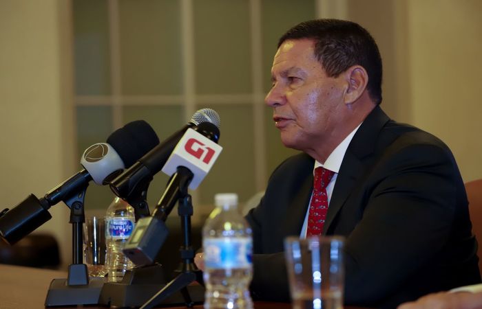 Mourão diz que impeachment é bobagem