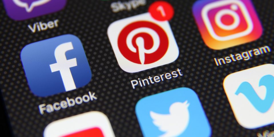 Rede social Pinterest estreia na bolsa com alta de 28%