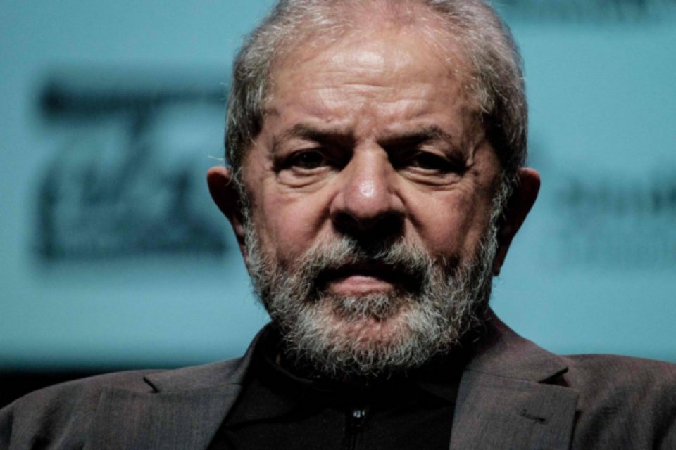 Brasil é governado por um bando de maluco, diz Lula