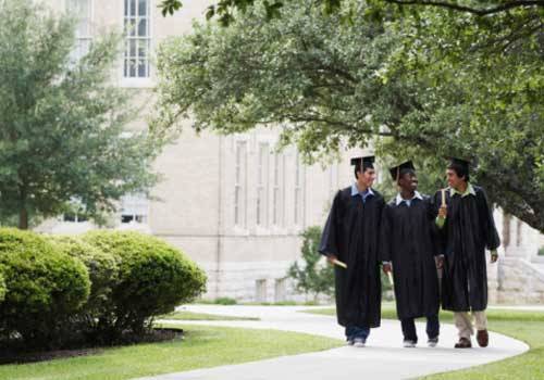 MEC acelerou credenciamento de novas universidades em 70%