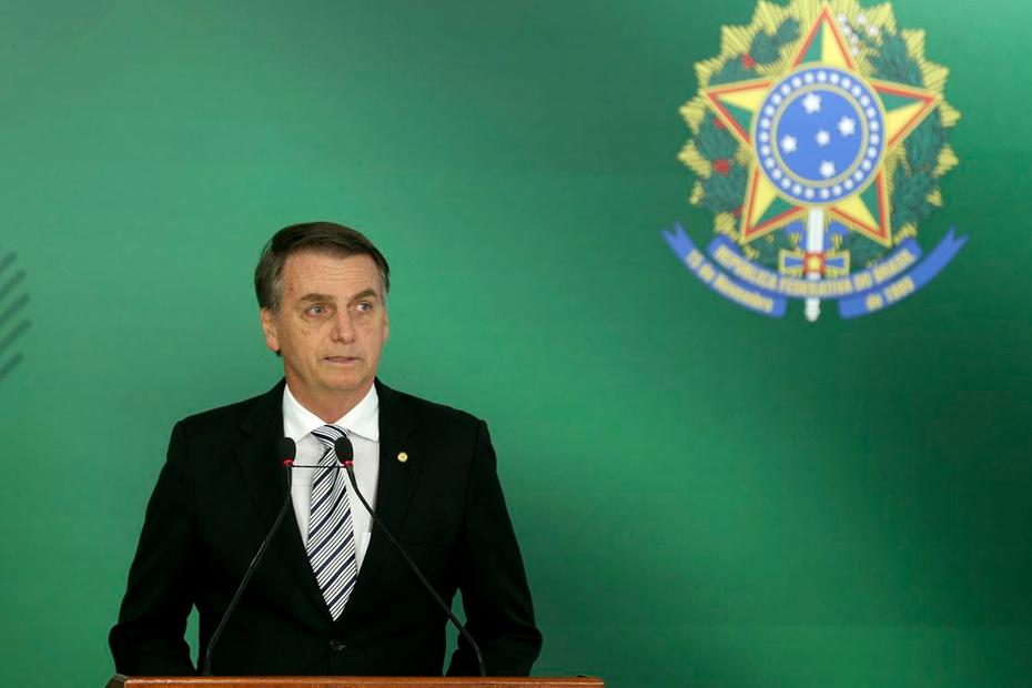 Bolsonaro sugere reduzir verbas para cursos de filosofia e sociologia