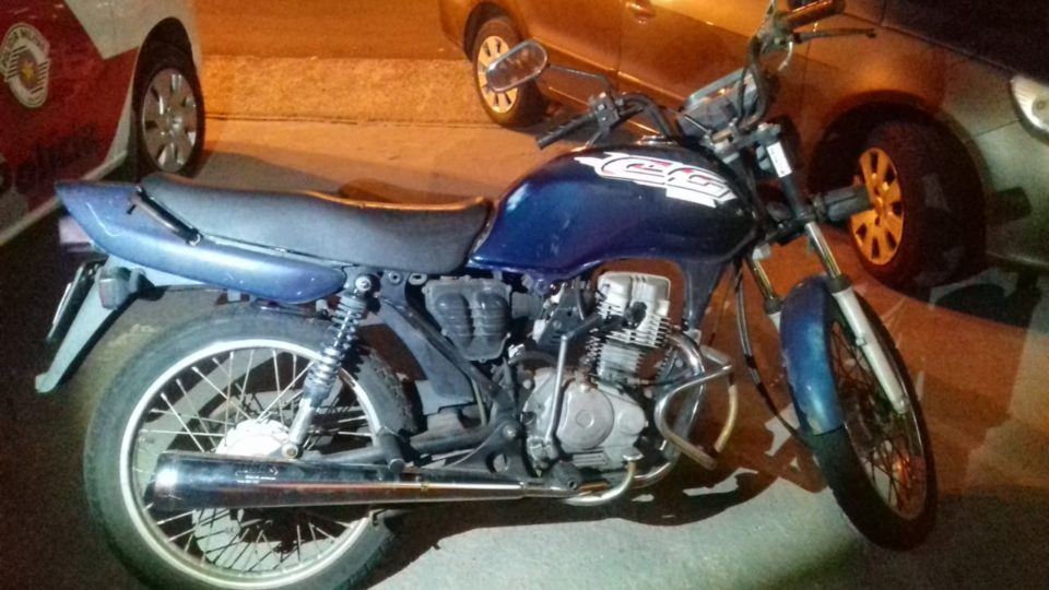Trio é detido após furtar motocicleta em Pompéia