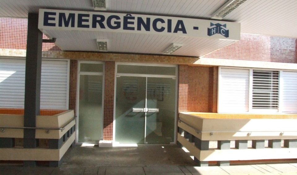 Idoso cai, bate a cabeça e morre no hospital