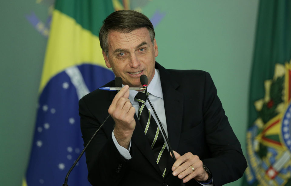 Decreto de Bolsonaro cria polêmica em universidades