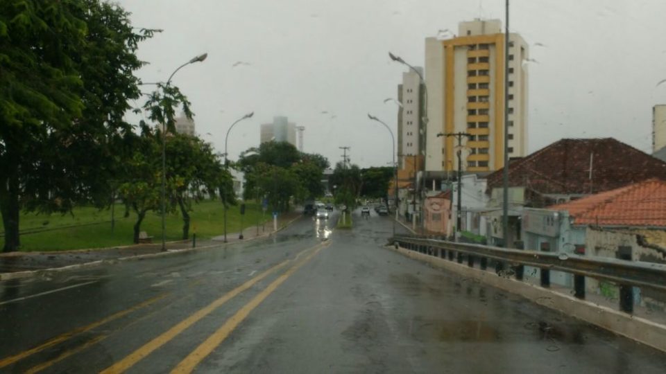 Queda na temperatura motiva alerta de perigo em Marília