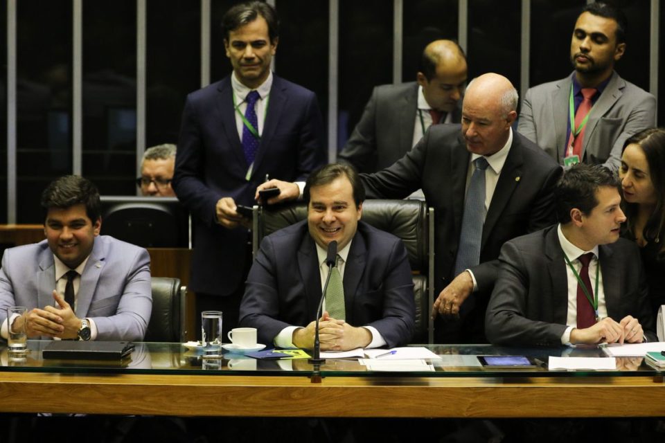 Câmara aprova mudança do Coaf para o Ministério da Economia