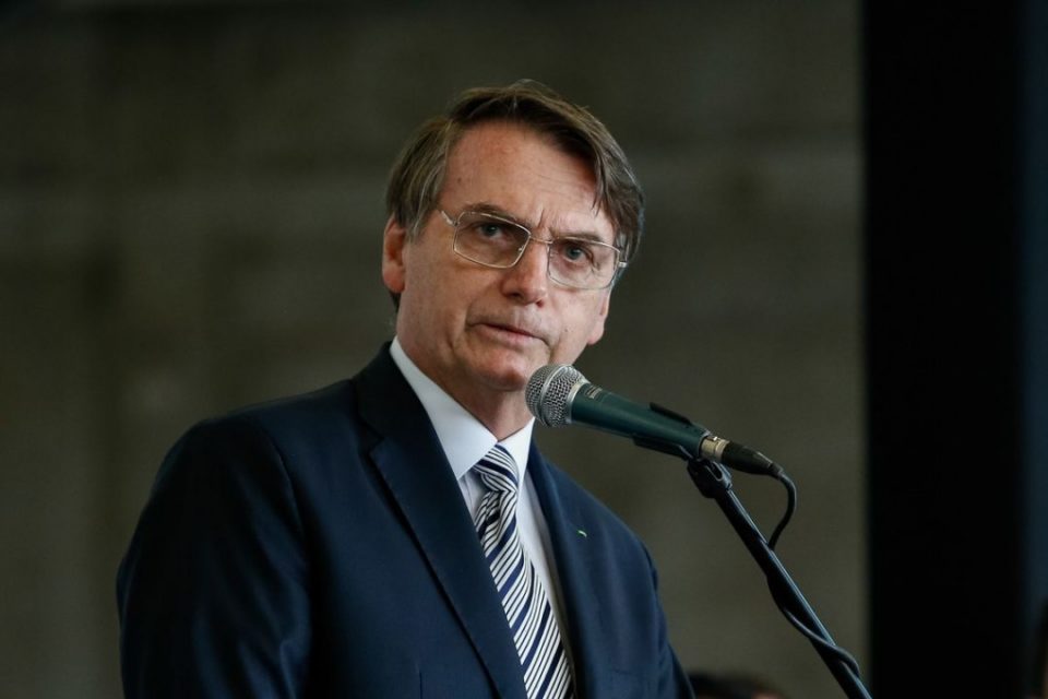 Bolsonaro sanciona lei que muda relação entre BC e Tesouro