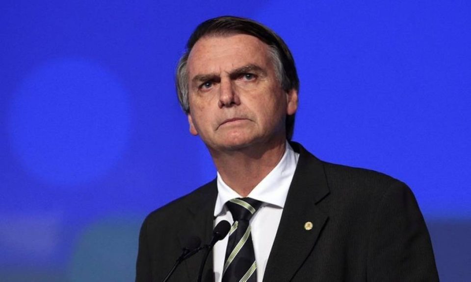 Bolsonaro diz haver ‘ameaças’ ao governo