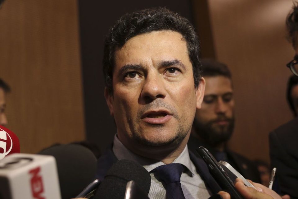 Moro diz que queda de homicídios no Brasil não é ‘coincidência’